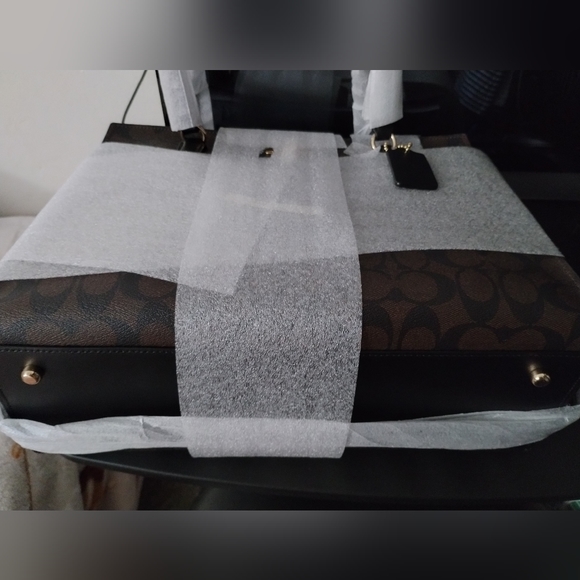 Coach Tatum Carryall In Signature Canvas - Picture 12 of 14